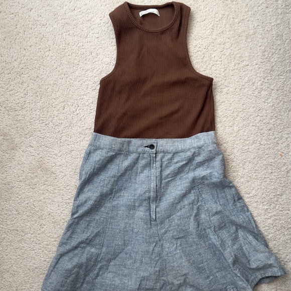 Oak and Fort Ribbed Cropped Slim Fit Seamless Crewneck Waist-length Tank Top - Picture 5 of 7